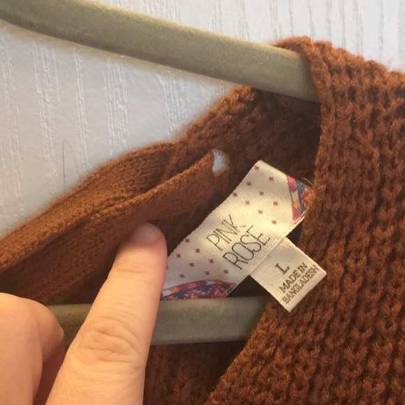 Mustard yellow/orange lace back sweater - Picture 3 of 6